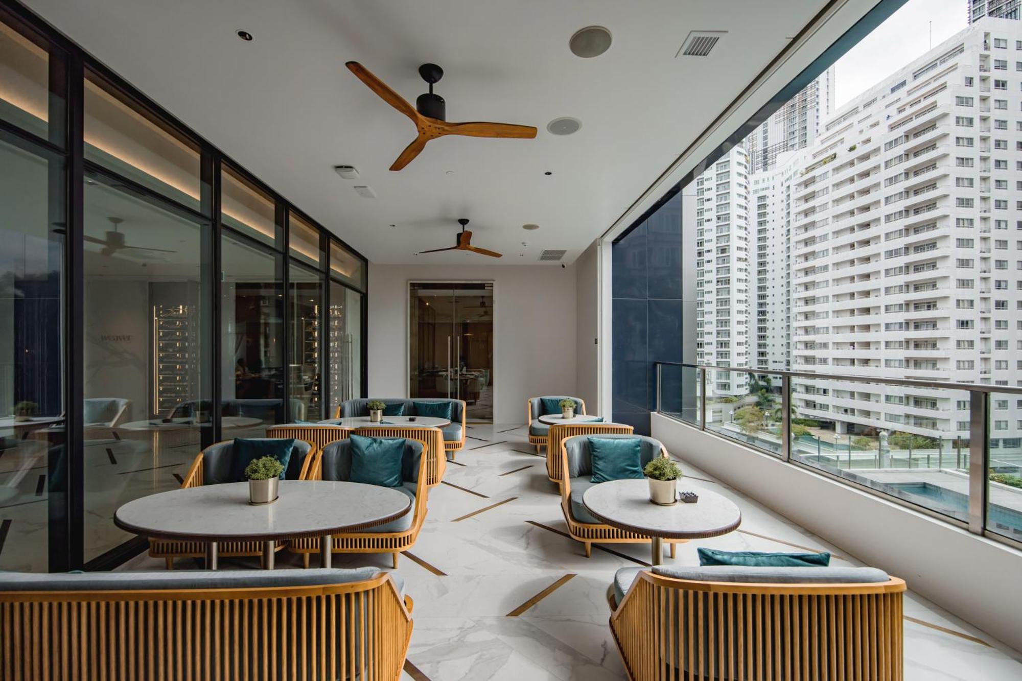 Silq Hotel & Residence, Managed By The Ascott Limited Μπανγκόκ Εξωτερικό φωτογραφία The Club at The Landmark