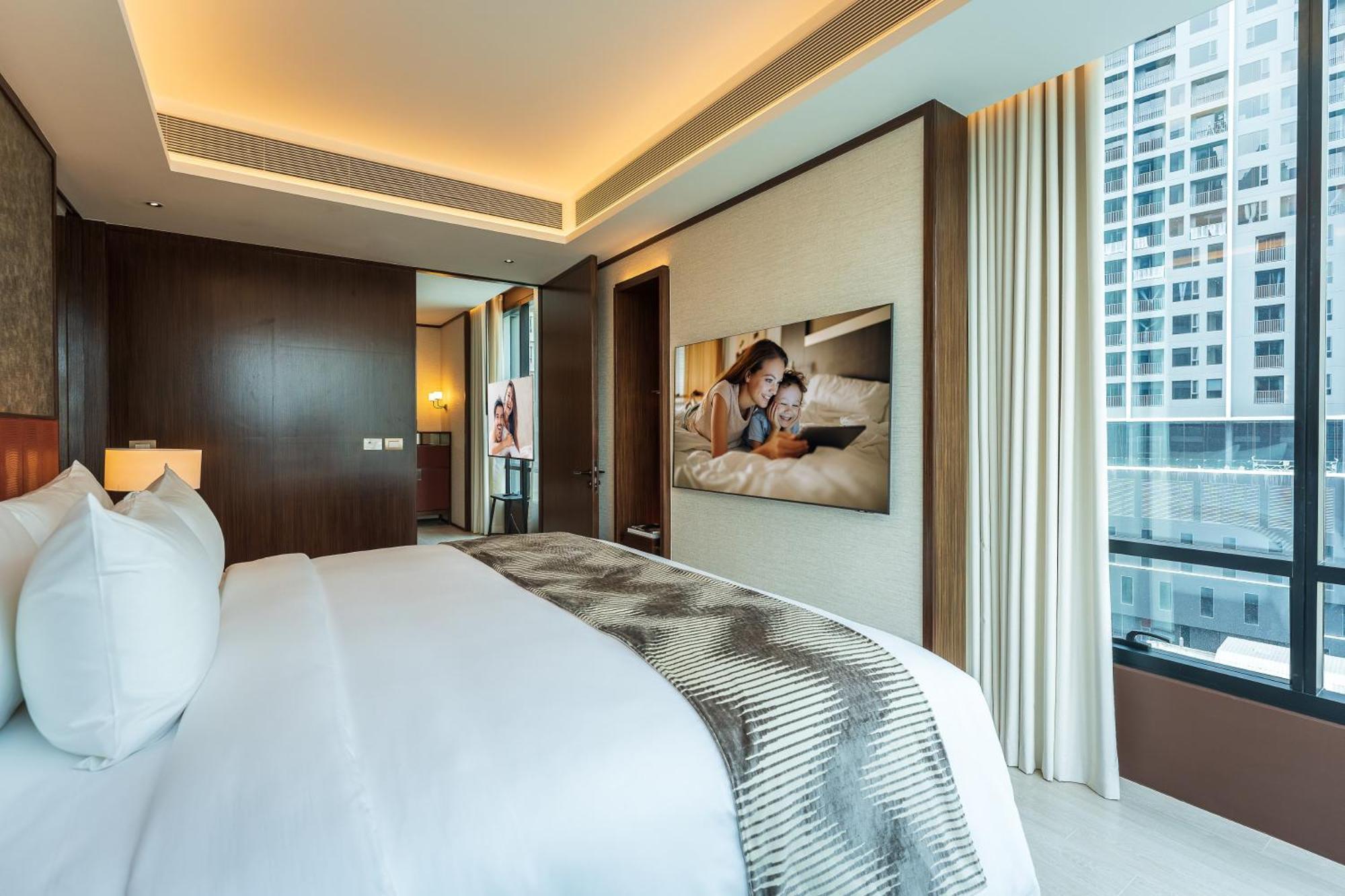 Silq Hotel & Residence, Managed By The Ascott Limited Μπανγκόκ Δωμάτιο φωτογραφία A bedroom at the hotel